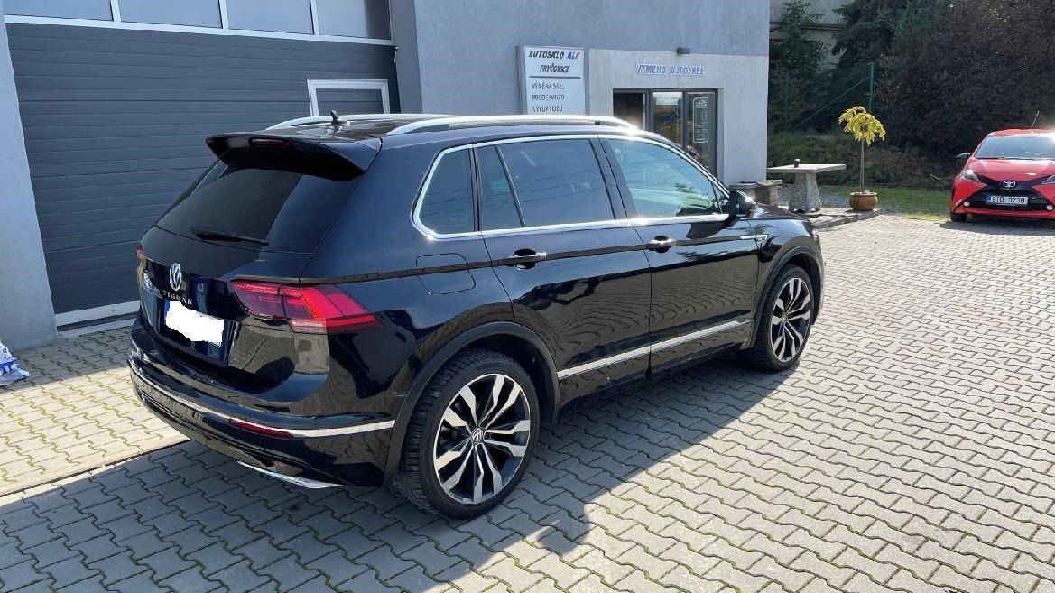 Volkswagen Tiguan, R-Line 2,0 TDI 176kW 4x4 DSG - fotka 5