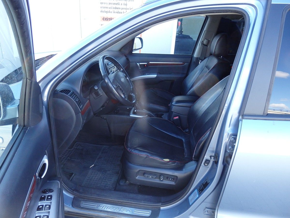Hyundai Santa Fe, 2.2 CRDI 10x AIRBAG - fotka 6