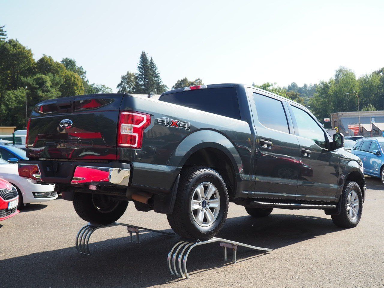 Ford F-150, 3.3L 4x4 SuperCrew - fotka 4