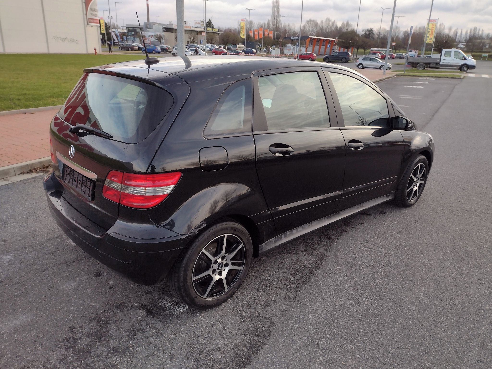 Mercedes-Benz Třídy B, 180 CDI 80kW KLIMA SERVIS.KN. - fotka 4