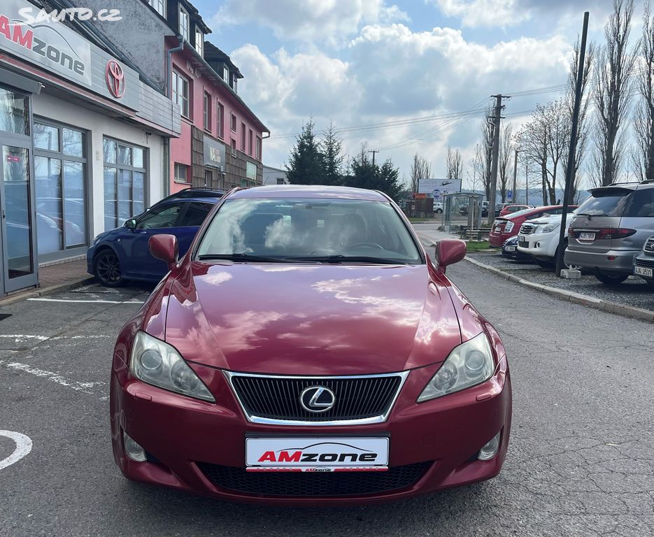 Lexus IS, fotka 2