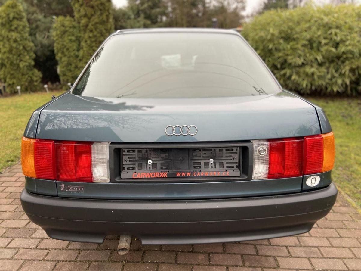 Audi 80, 1.8i 66kw - fotka 6
