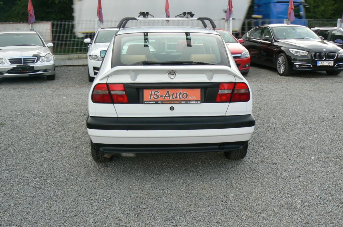 Lancia Delta, 2,0 16V SUPER STAV - fotka 4