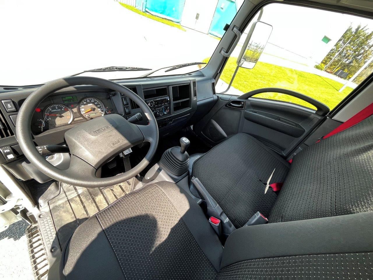 Isuzu, ISUZU M21 - fotka 4