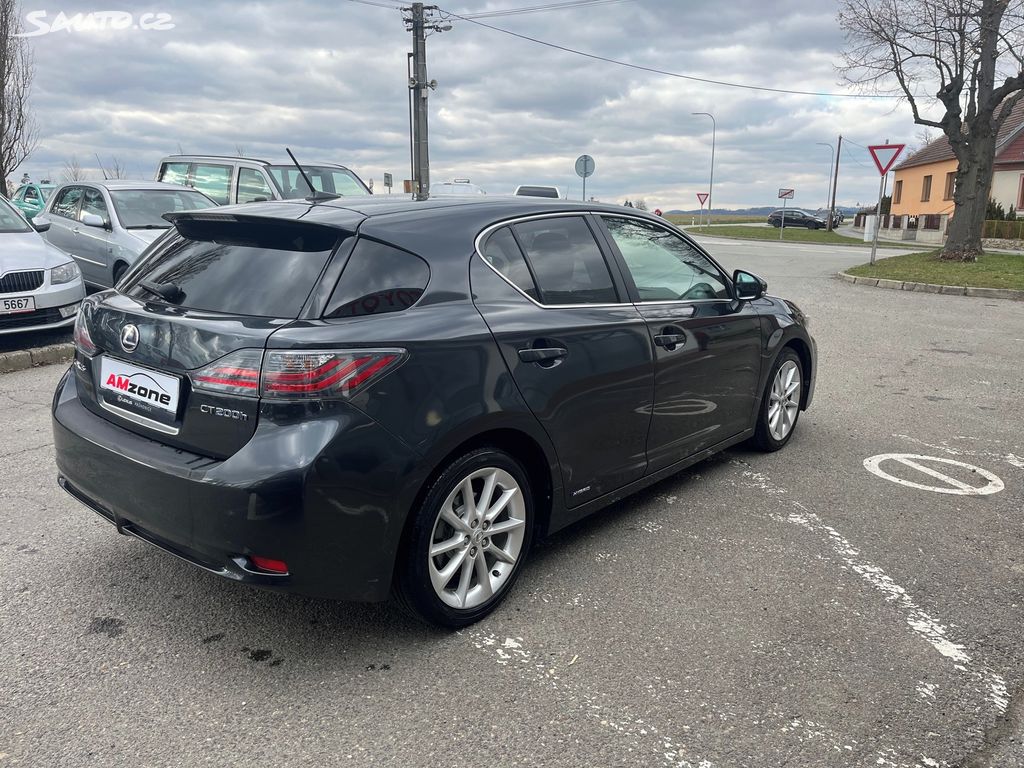 Lexus CT 200h, fotka 6