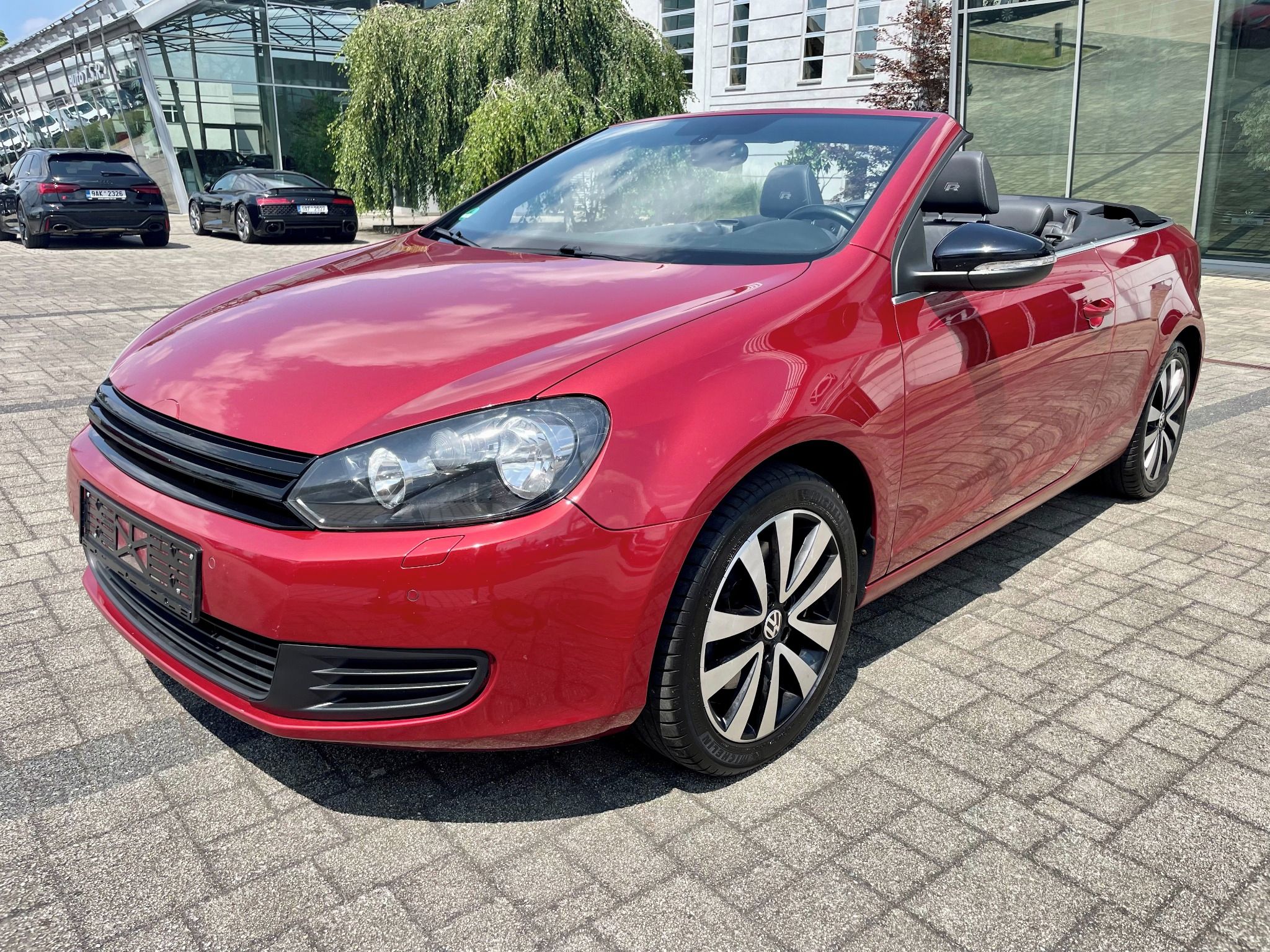 Volkswagen Golf, VI 2,0TDI DSG KABRIO R-Line - fotka 3