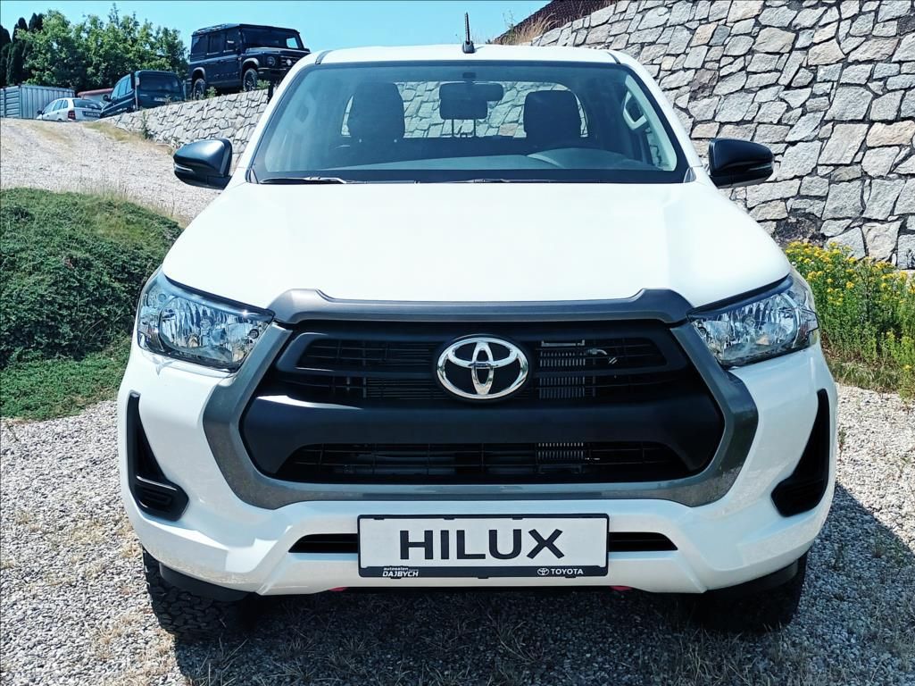 Toyota Hilux, 6x6  2,4D-4D 6MT Live 6x6 - fotka 2