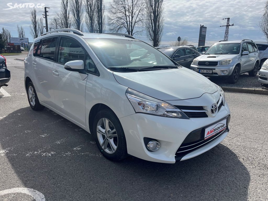 Toyota Verso, fotka 7