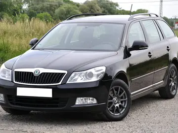 Škoda Octavia, 1.6 TDi CR DSG, DKLIMA, VÝHŘEV