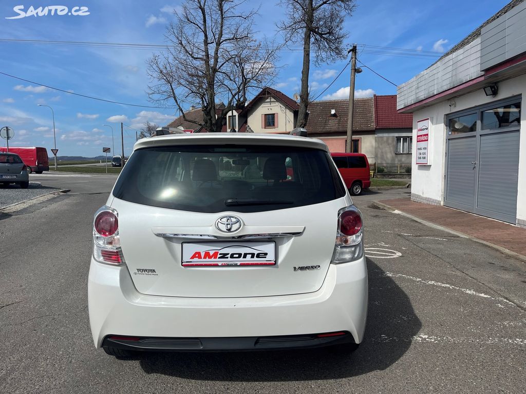 Toyota Verso, fotka 5