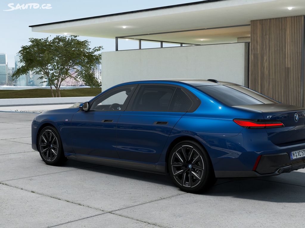BMW i7 M60 xDrive Msport - IHNED | Sauto.cz