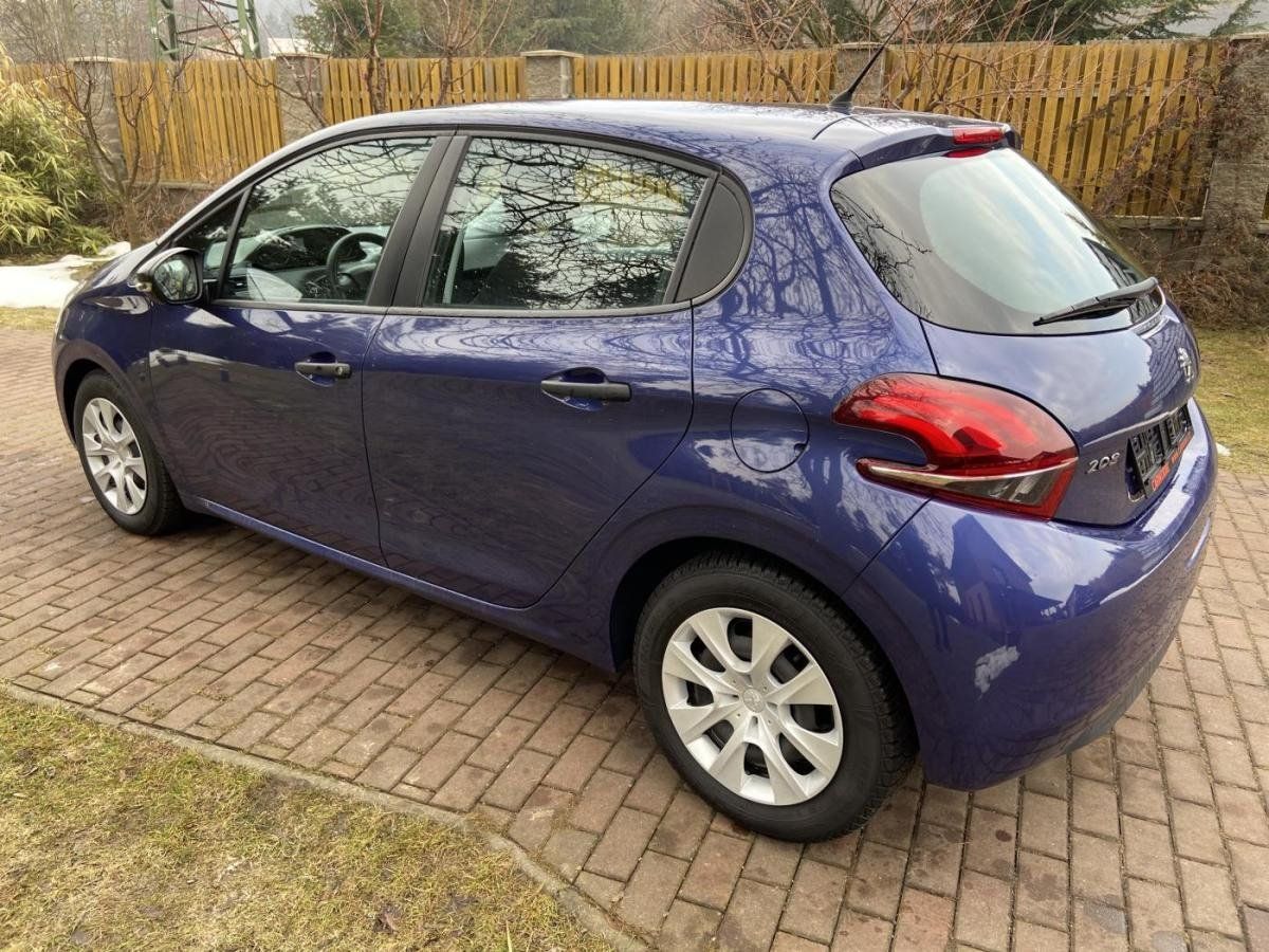 Peugeot 208, 1,2i 50kw - fotka 5