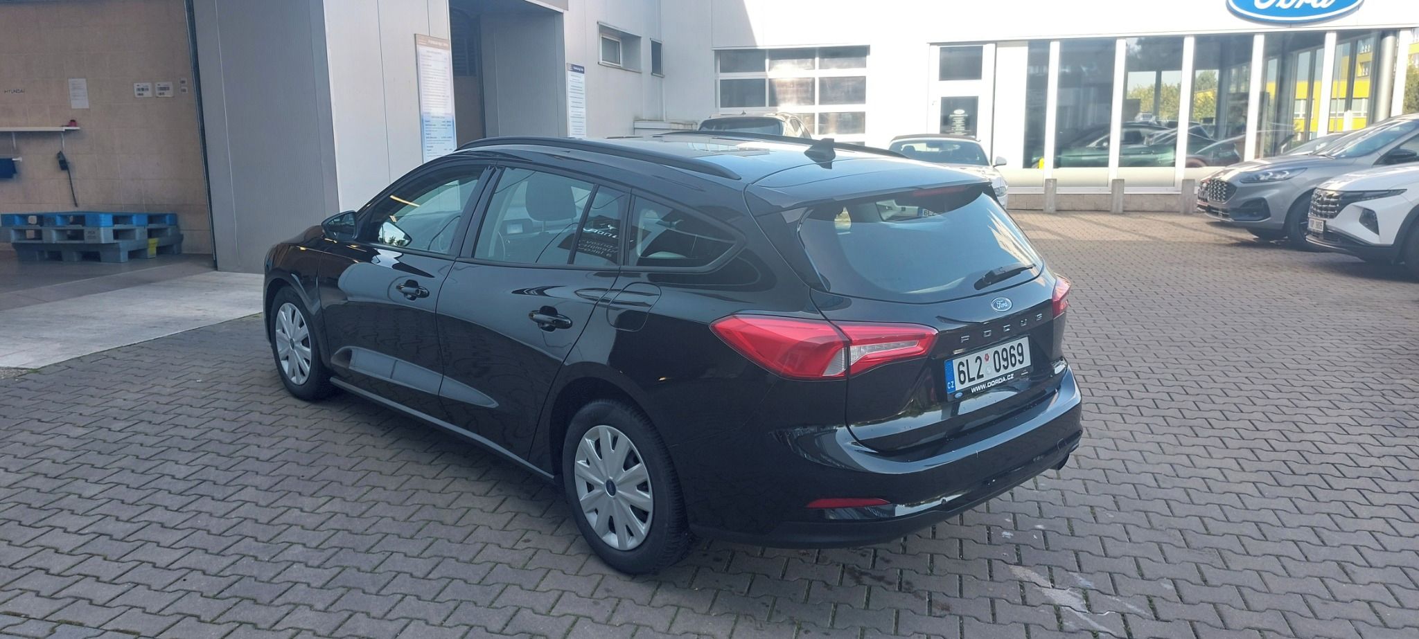 Ford Focus, 1,0 EcoBoost Trend kombi - fotka 4