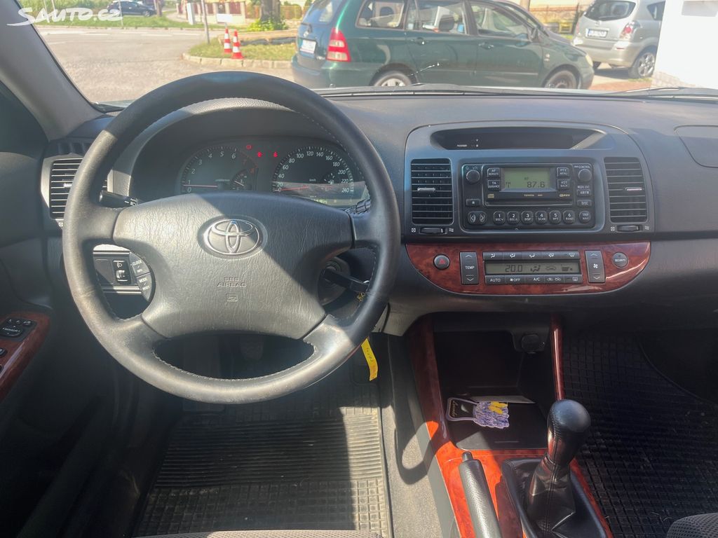 Toyota Camry, fotka 13