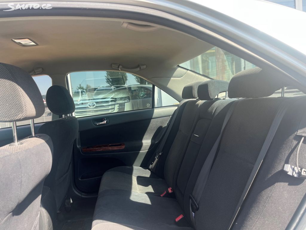 Toyota Camry, fotka 10