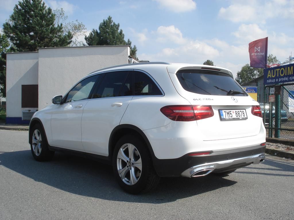 Mercedes-Benz GLC, 220 D   4 MATIC SPORT - fotka 3