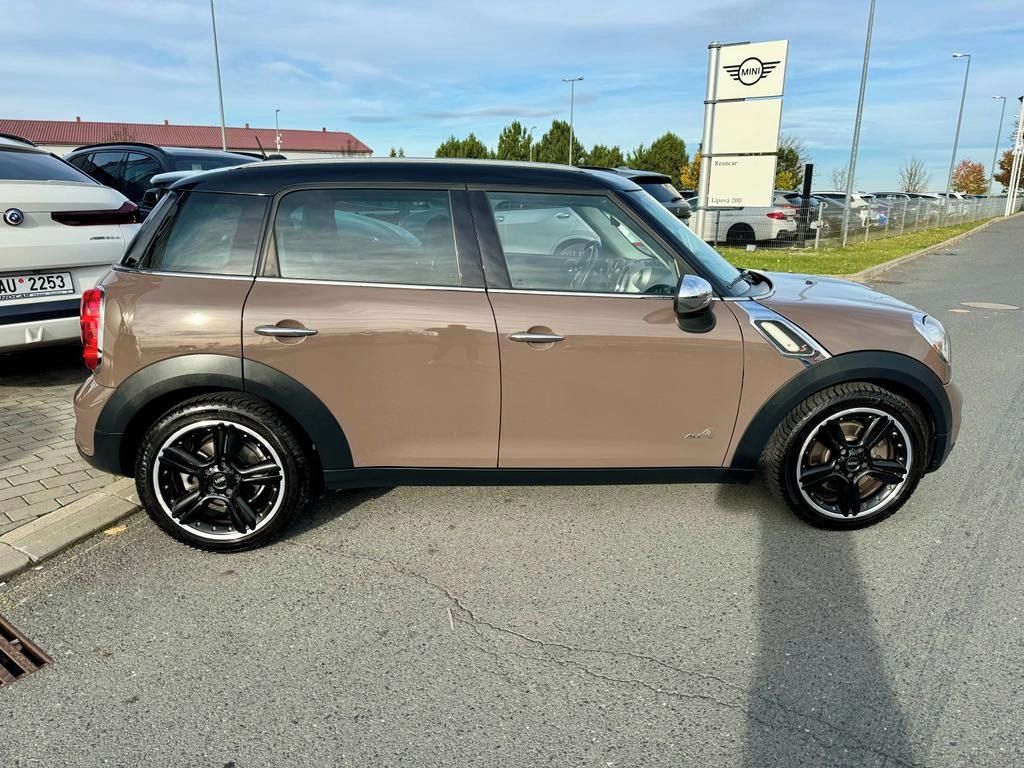 Mini Countryman, S  135kW ALL4 PANO POLOKŮŽE - fotka 4