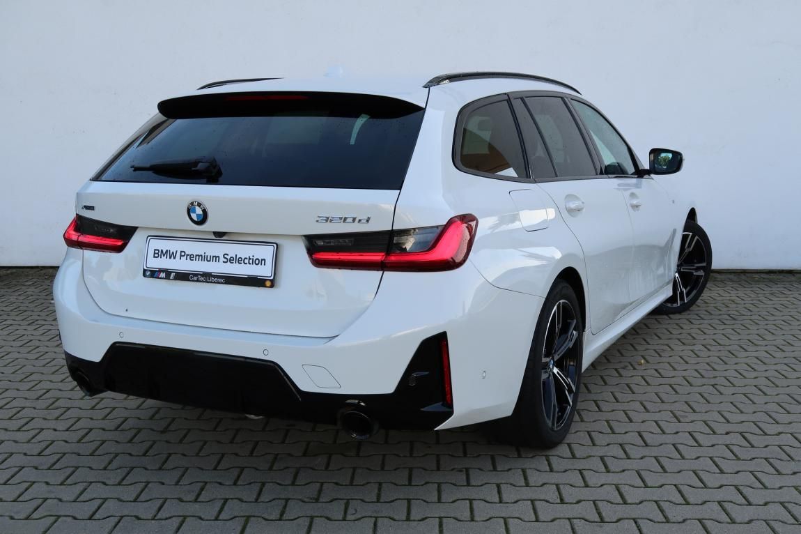 BMW Řada 3, 320d xDrive Touring - fotka 3