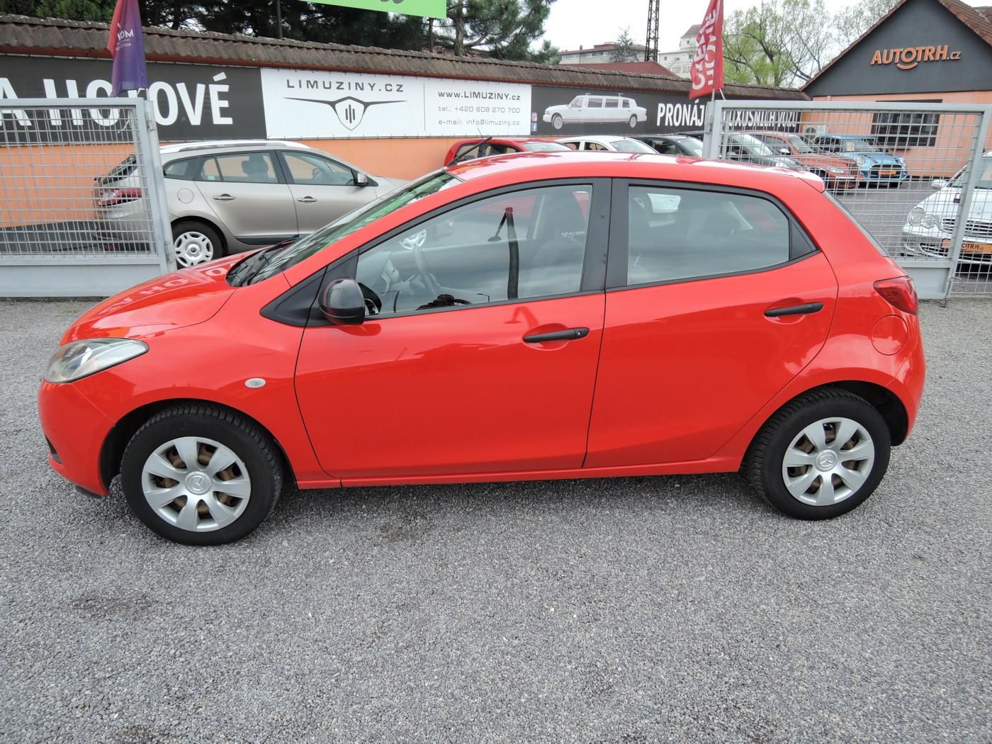 Mazda 2, 1,4 i MZR Servis - fotka 6