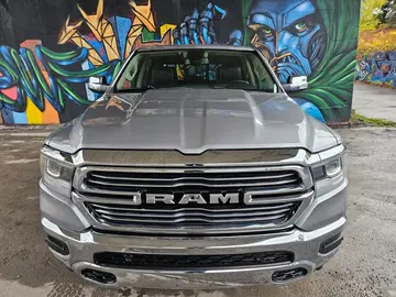 Dodge Ram, 5.7 V8 Hemi 4WD LARAMIE