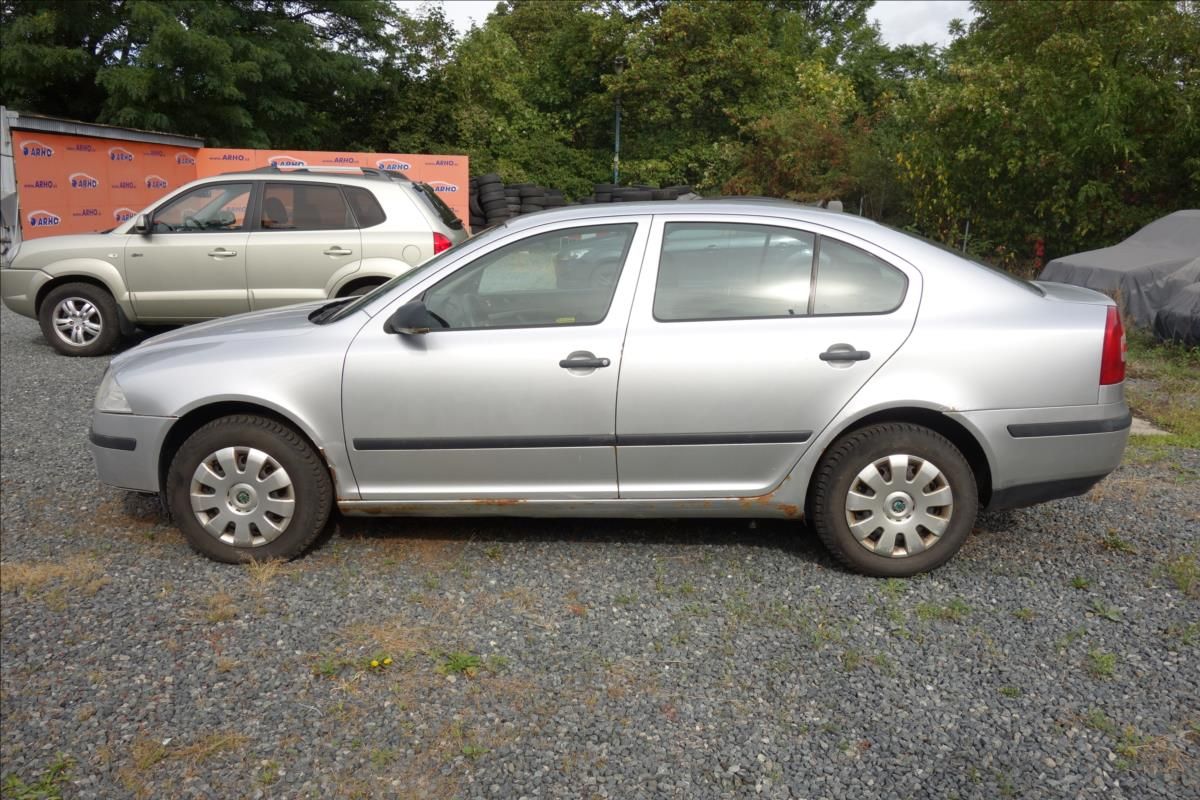 Škoda Octavia, 1,6 i 75KW, ČR, SERVIS. KNIHA. - fotka 3