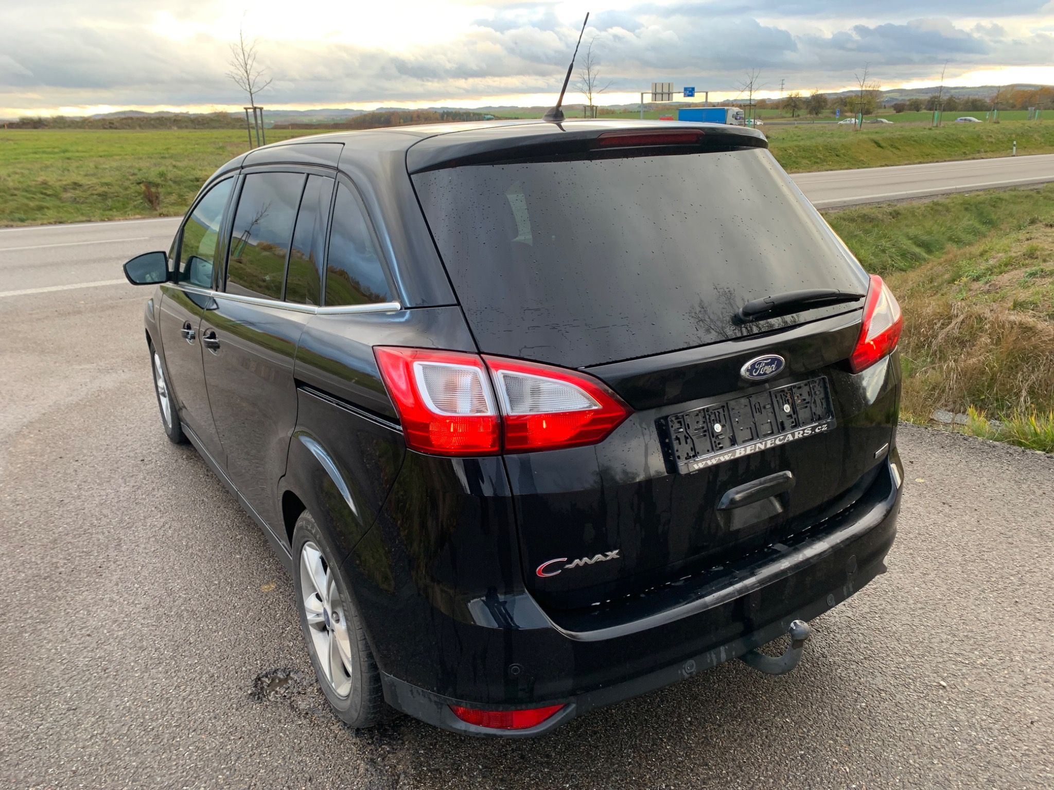 Ford Grand C-MAX, 1.6TDCi 85kW - fotka 2