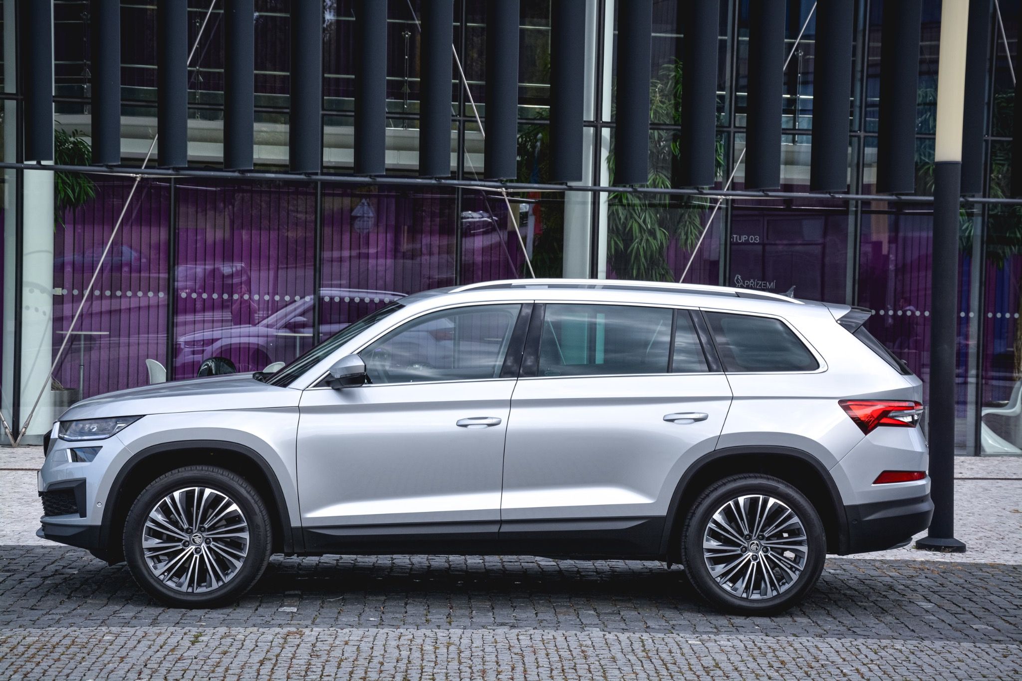 Škoda Kodiaq, Style 2,0TDI 110kW 4x4 1MAJ ČR - fotka 2