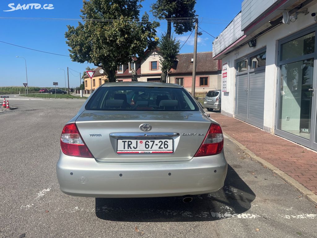 Toyota Camry, fotka 4
