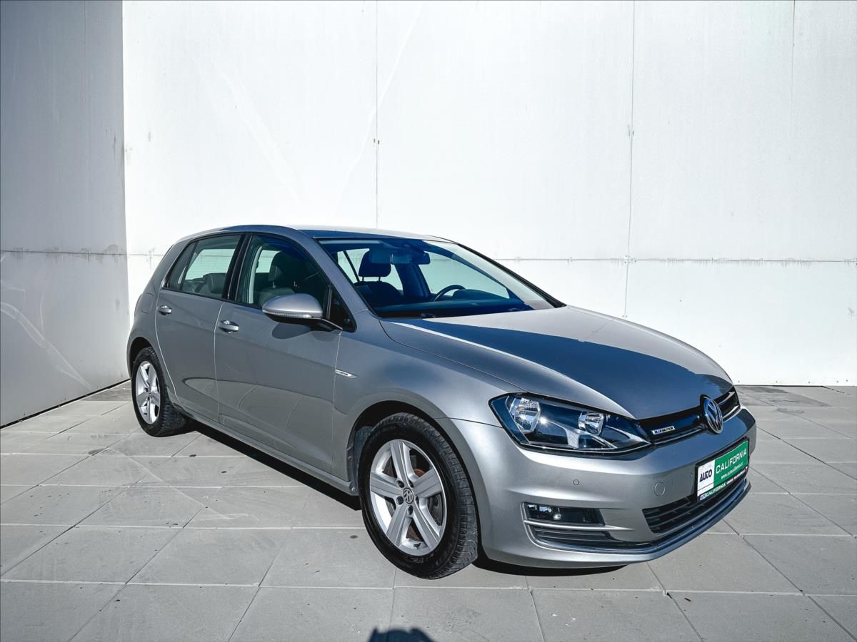 Volkswagen Golf, 1,4 TGi Aut.klima,tempomat - fotka 4