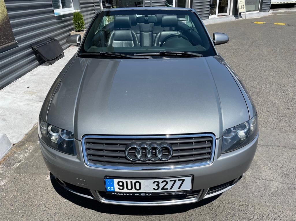 Audi A4, 2,5 - fotka 4