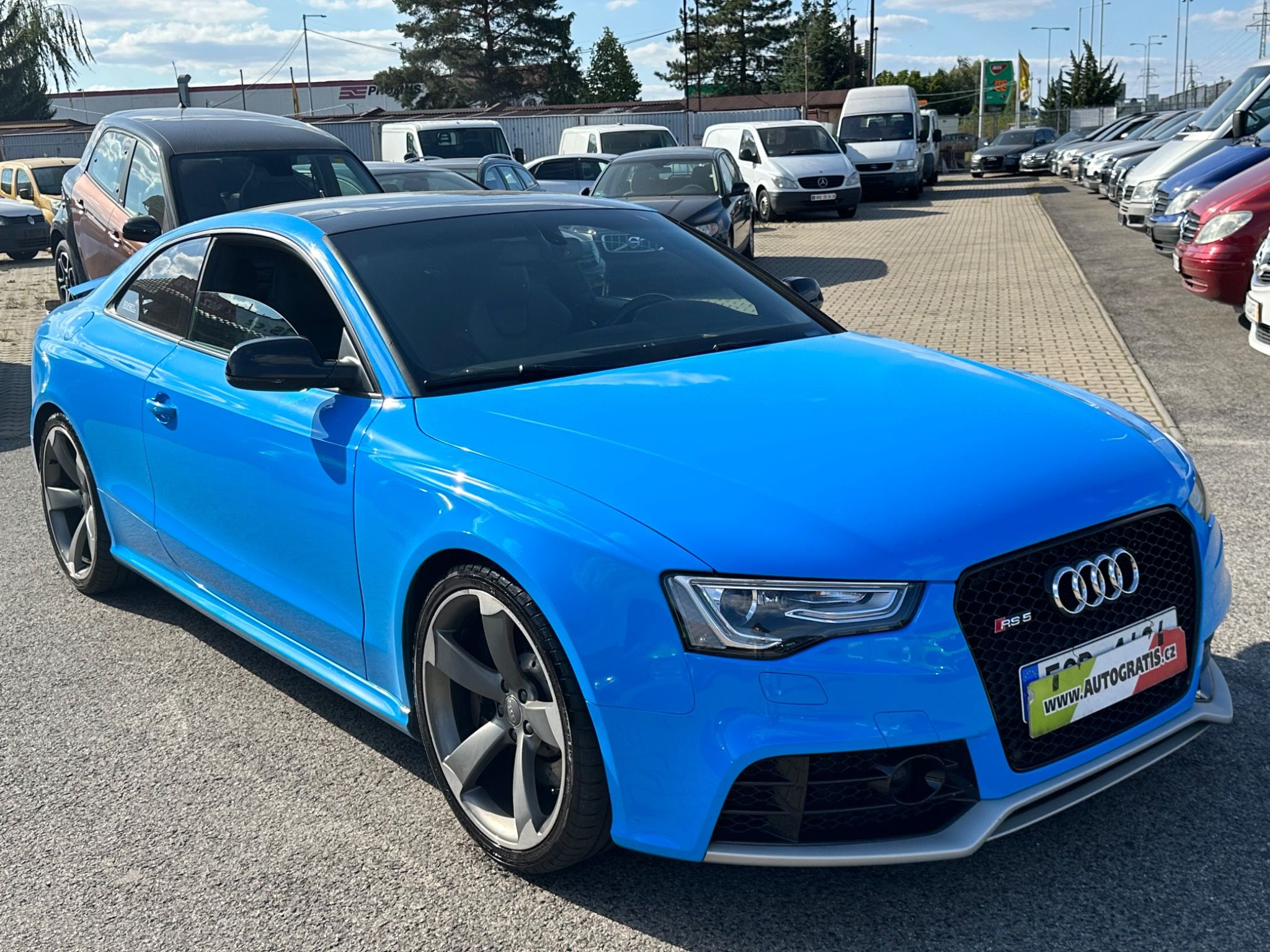 Audi RS5, 4.2i-331KW-4x4-NAPROSTO-TOP - fotka 3