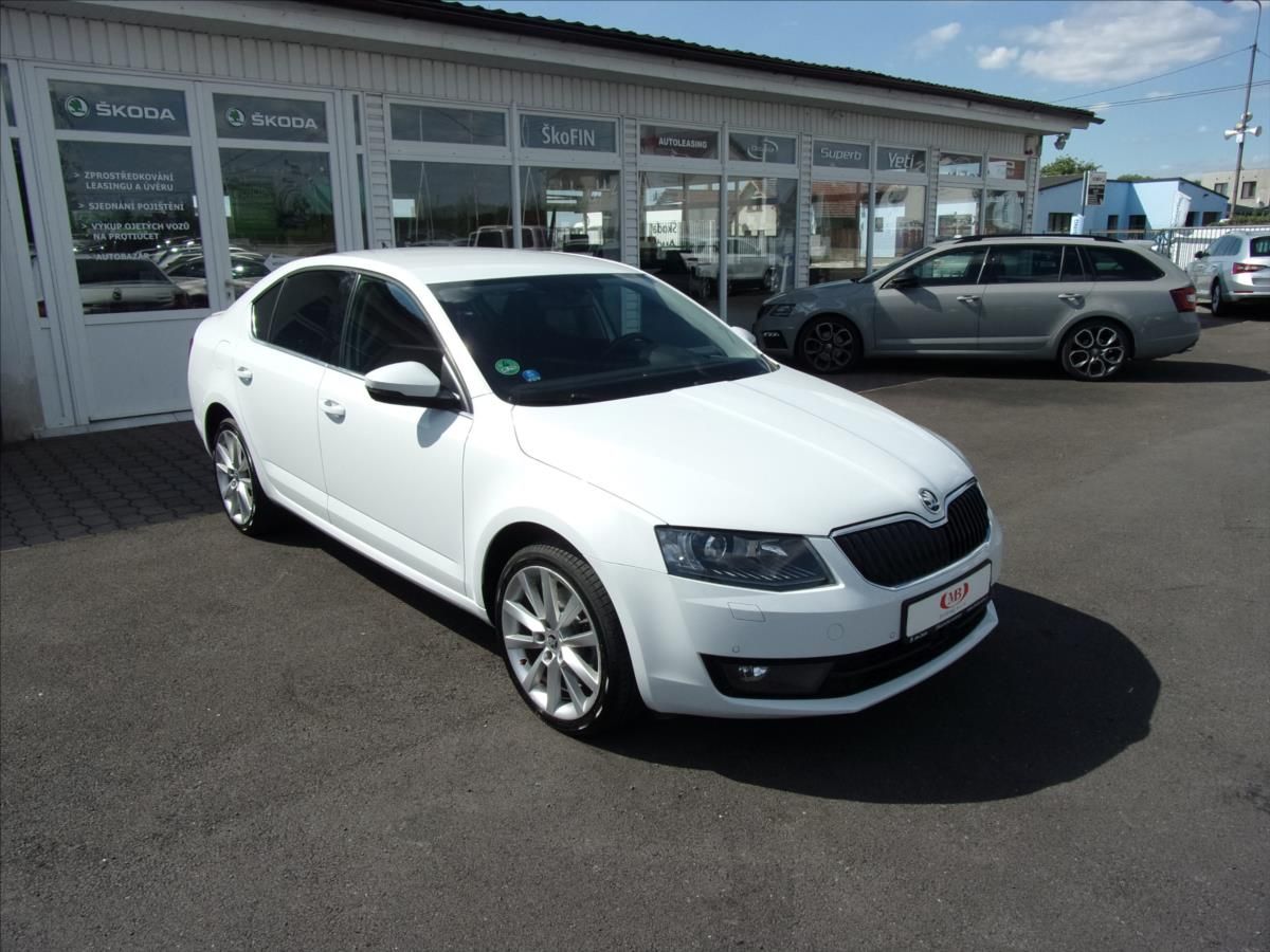 Škoda Octavia, 2,0 TDI DSG Style 4x4 135 kW