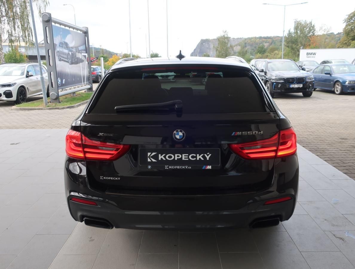BMW Řada 5, M550d Touring Individual - fotka 6