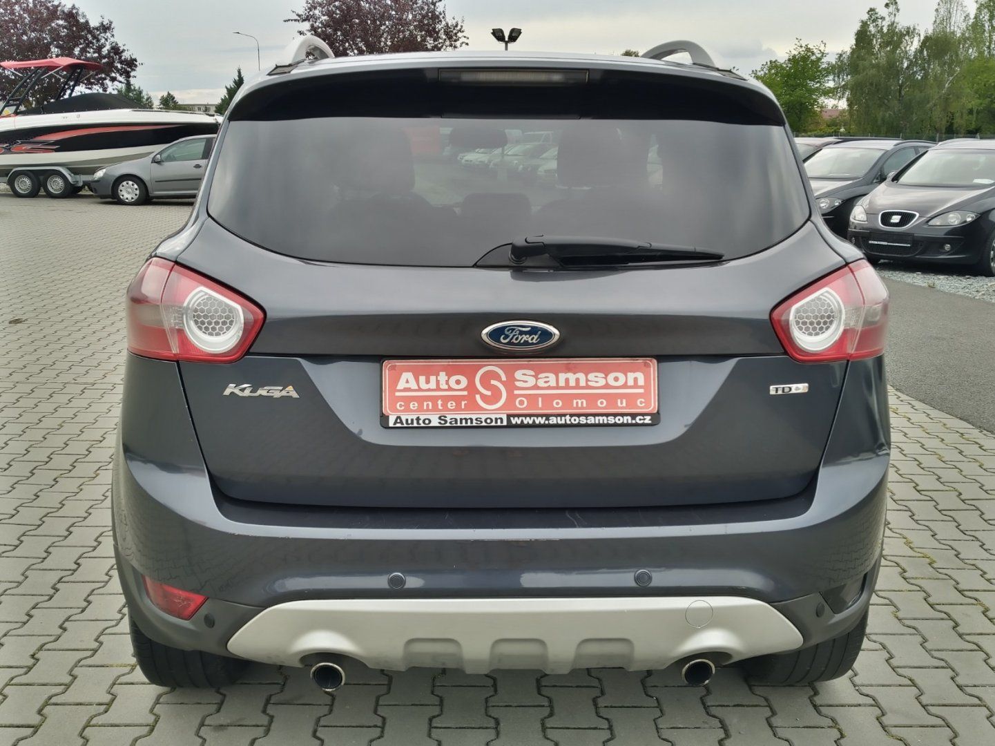Ford Kuga, 2,0 TDCi* 4x4* VÝHŘEV* KLIMA * - fotka 6