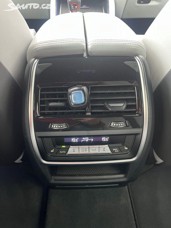 BMW X5, fotka 21