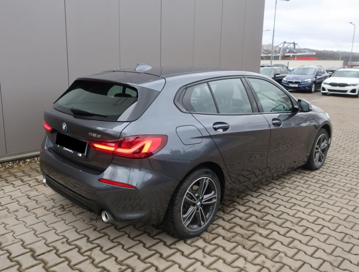 BMW Řada 1, 118d Sport Line - fotka 4
