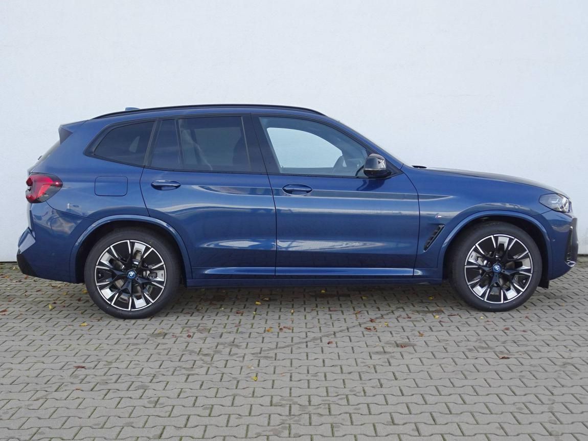 BMW iX3, M Sport - fotka 5