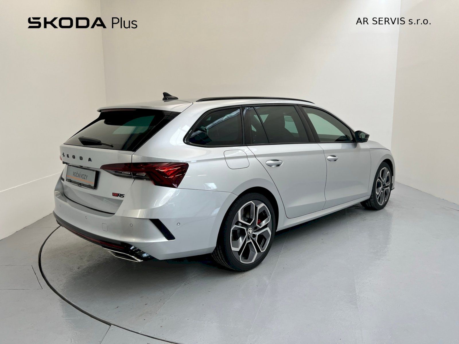 Škoda Octavia, COMBI RS, 2.0TSI/ 180kW, 7DSG - fotka 2