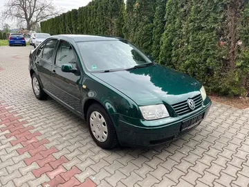Volkswagen Bora, 1,6i SR klima Nová STK