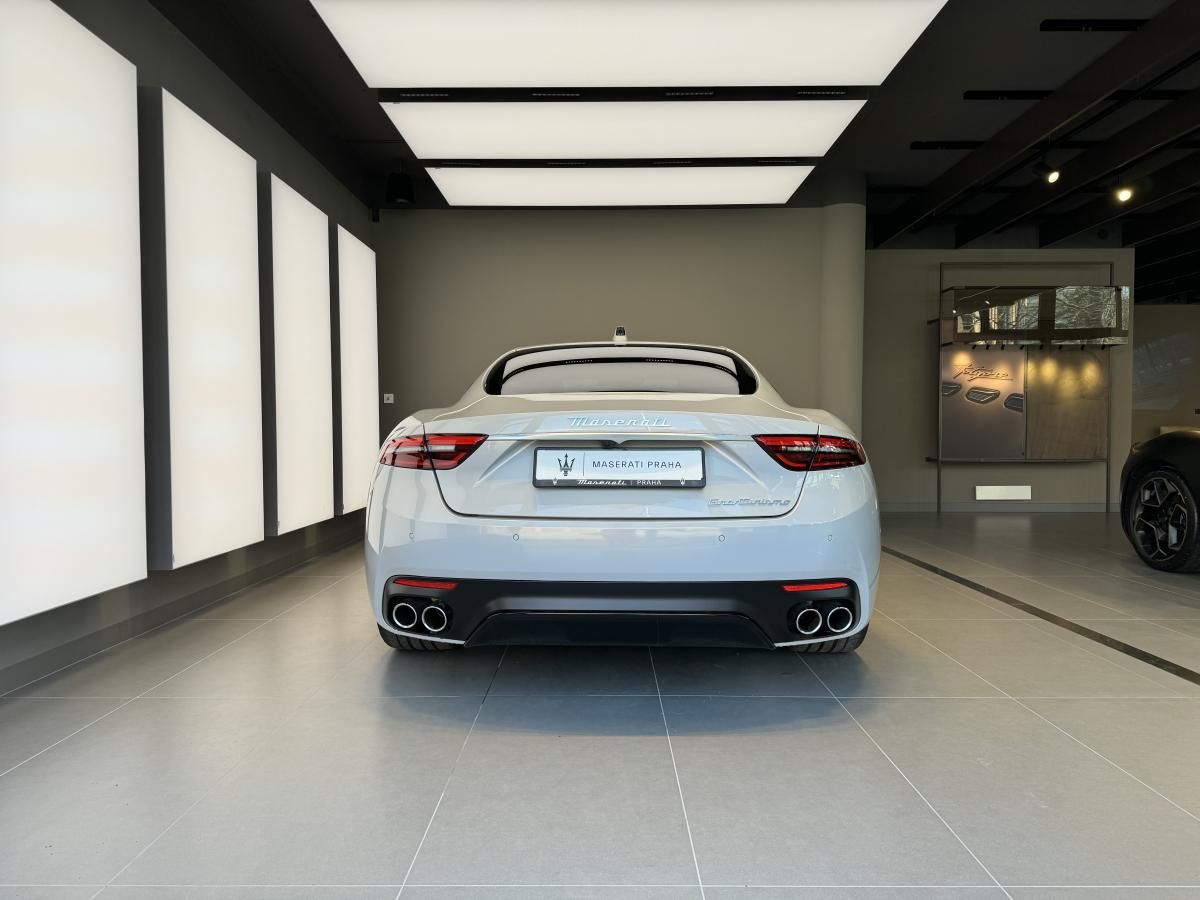 Maserati GranTurismo, Modena 490HP - fotka 5