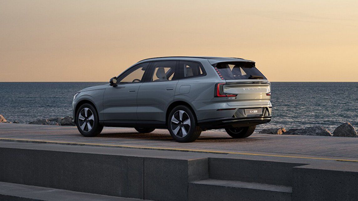 Volvo EX90, PLUS, Twin Motor, 300 kW / 408