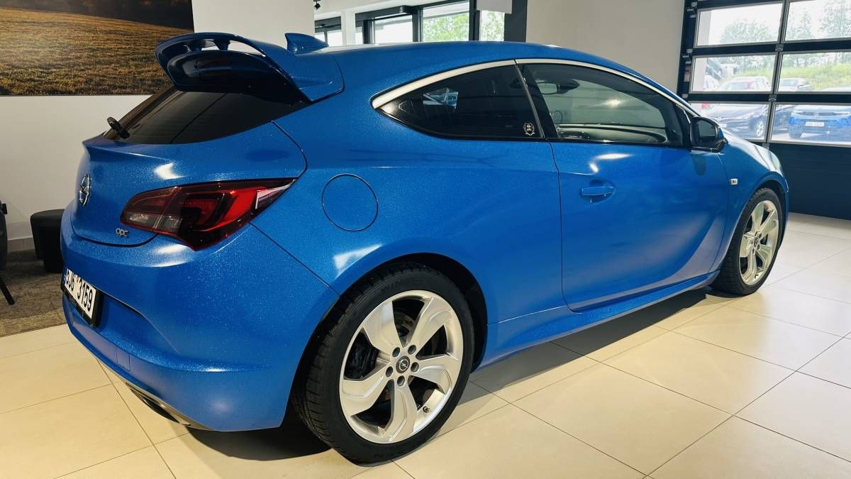 Opel Astra, GTC 3 door OPC B 20 NFT S/S 20 - fotka 4