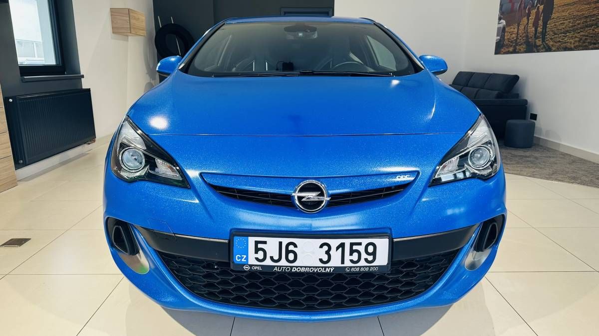 Opel Astra, GTC 3 door OPC B 20 NFT S/S 20 - fotka 2
