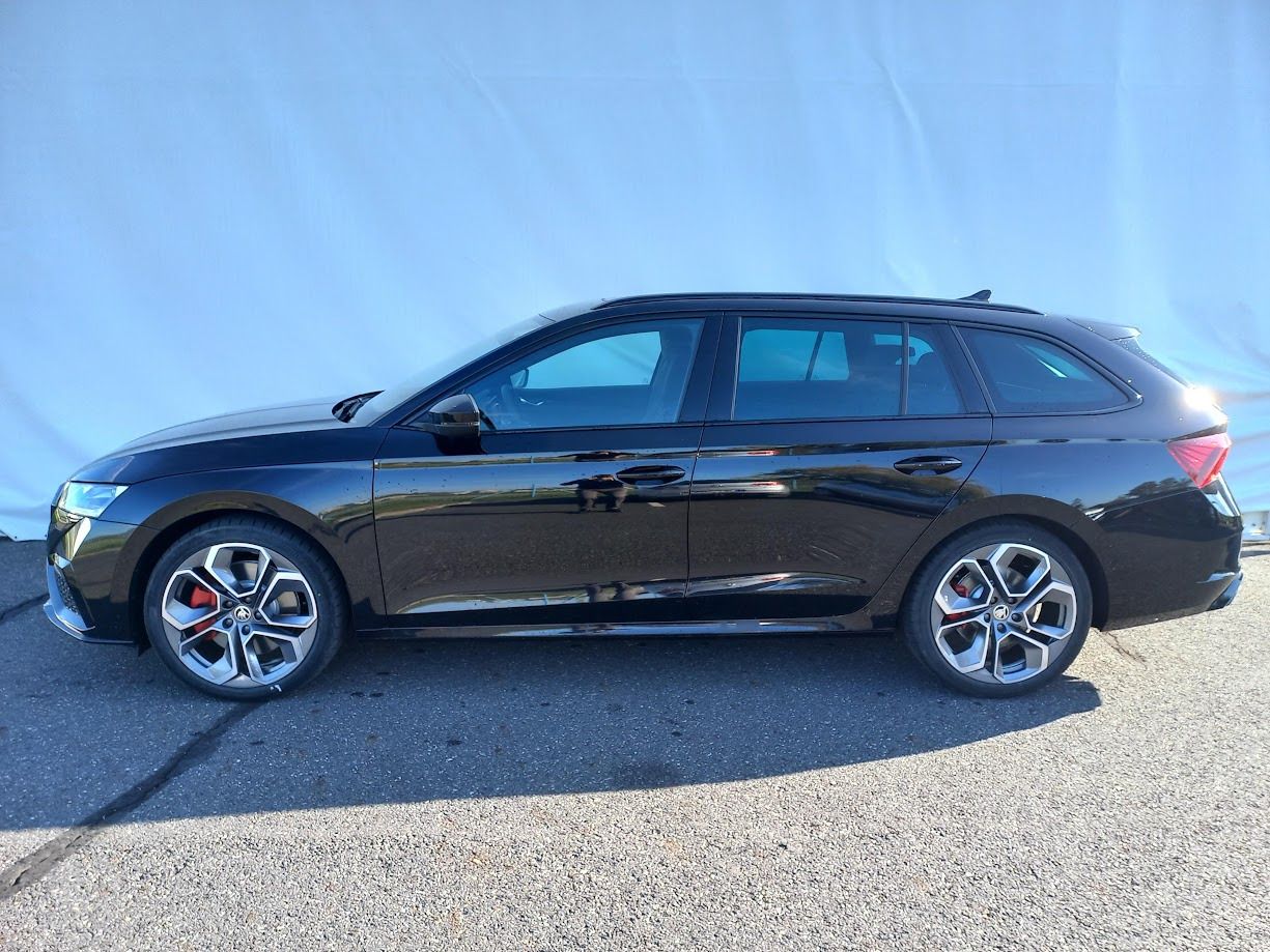 Škoda Octavia, Combi 2.0 TSI 180 kW DSG RS - fotka 4