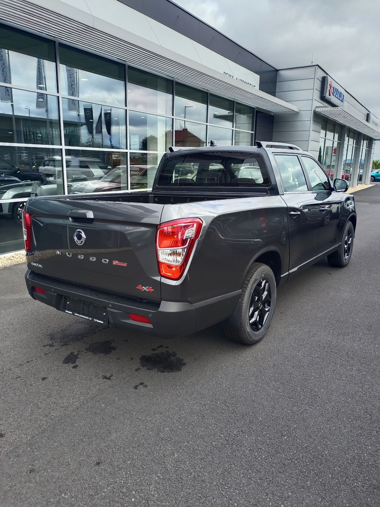 SsangYong Musso, Grand Premium 4x4 AT - fotka 5