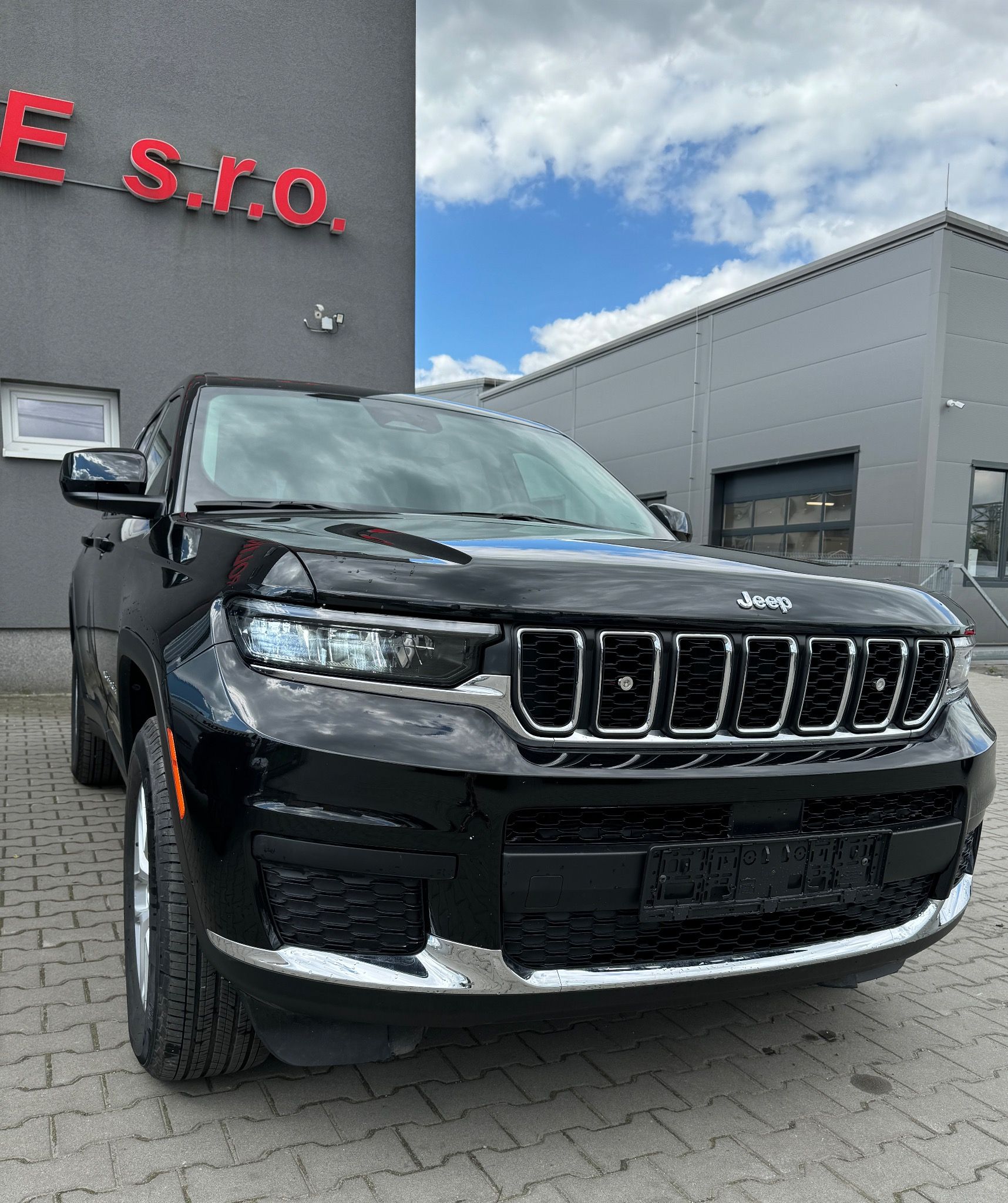 Jeep Grand Cherokee, 3.6 Laredo, 2022 - fotka 5