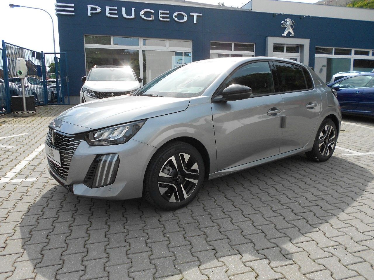Peugeot 208, ALLURE PureTech 100 S&S MAN6 - fotka 2