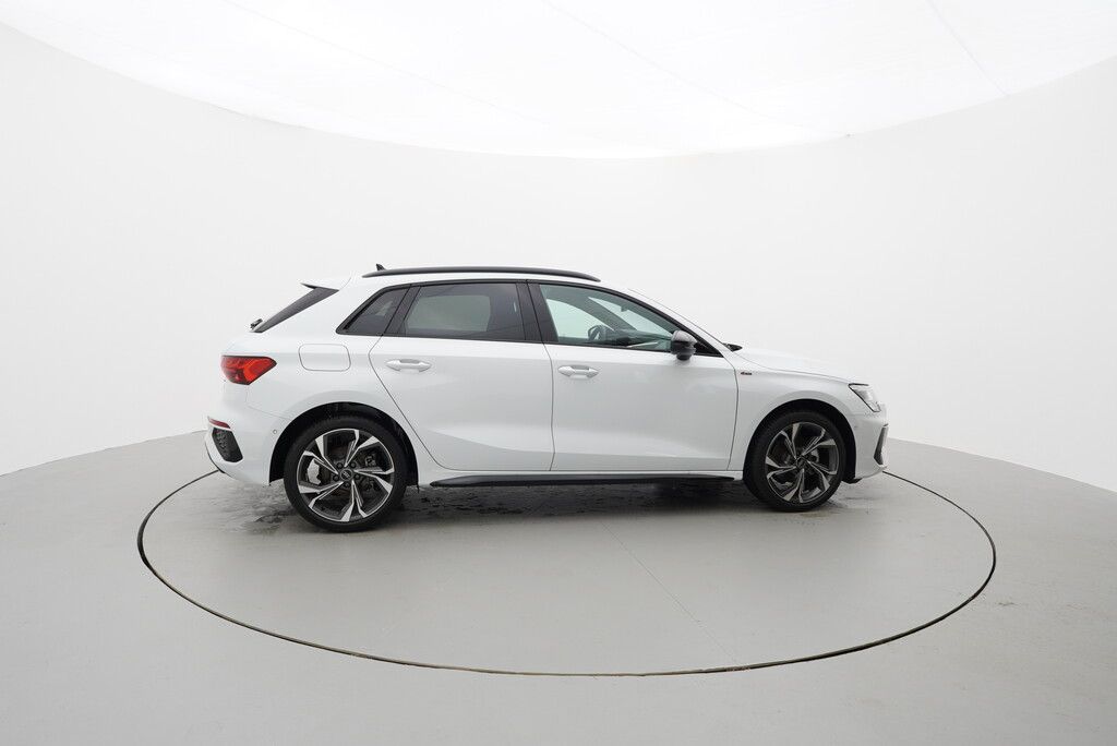 Audi A3, S-Line 1.5 FSI 110 kW - fotka 6