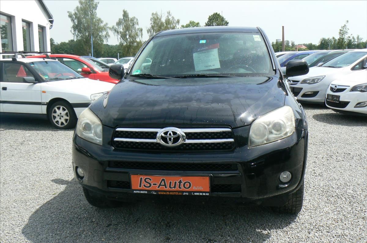 Toyota Rav4, 2,2 D-CAT 4x4 - fotka 3