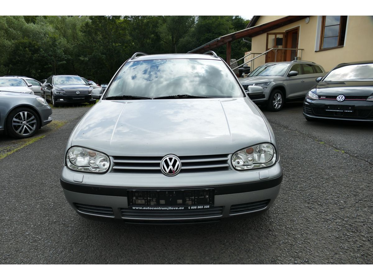 Volkswagen Golf, 1,4 55KW KLIMA - fotka 3